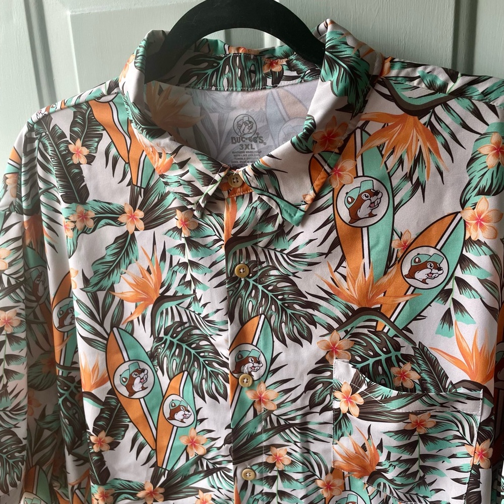 Buccee’s Button Up Hawaiian Shirt 3XL